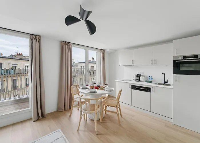Lavie Maison Spacious With Terrace Appartamento Parigi